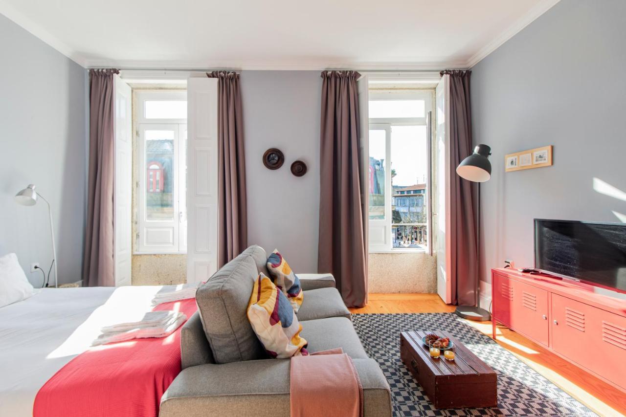 Porto Life Studio By Lovelystay Bagian luar foto