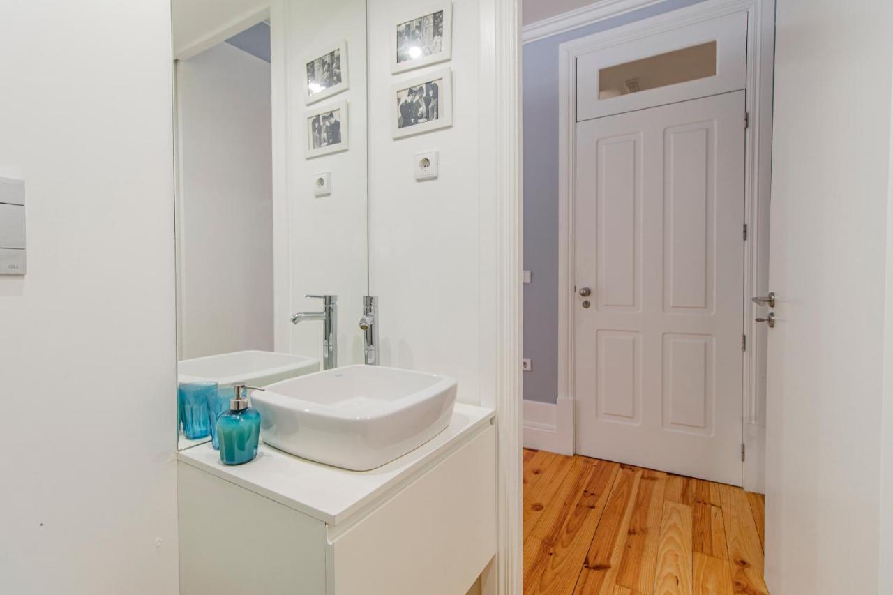 Porto Life Studio By Lovelystay Bagian luar foto