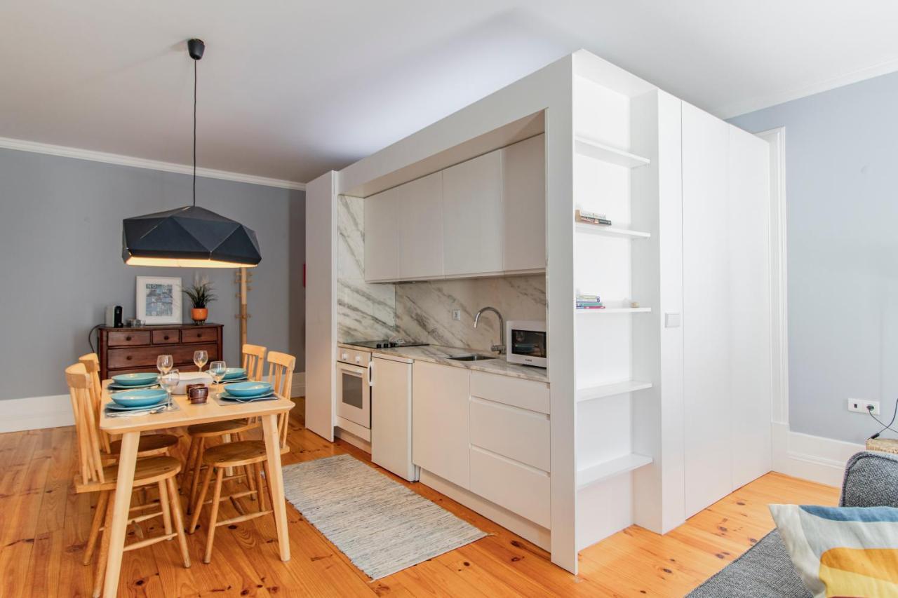 Porto Life Studio By Lovelystay Bagian luar foto
