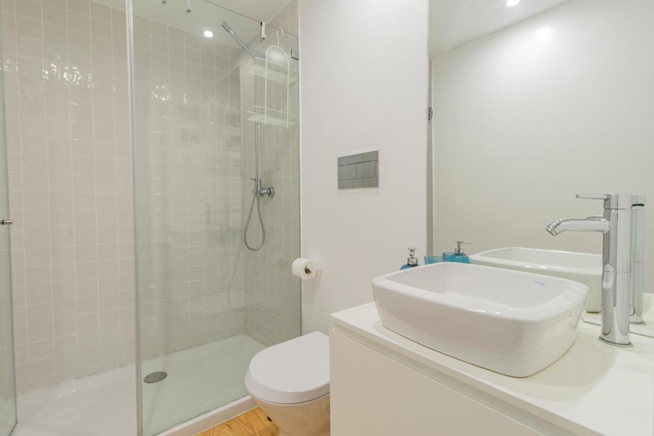 Porto Life Studio By Lovelystay Bagian luar foto