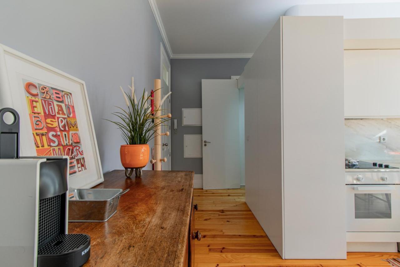 Porto Life Studio By Lovelystay Bagian luar foto