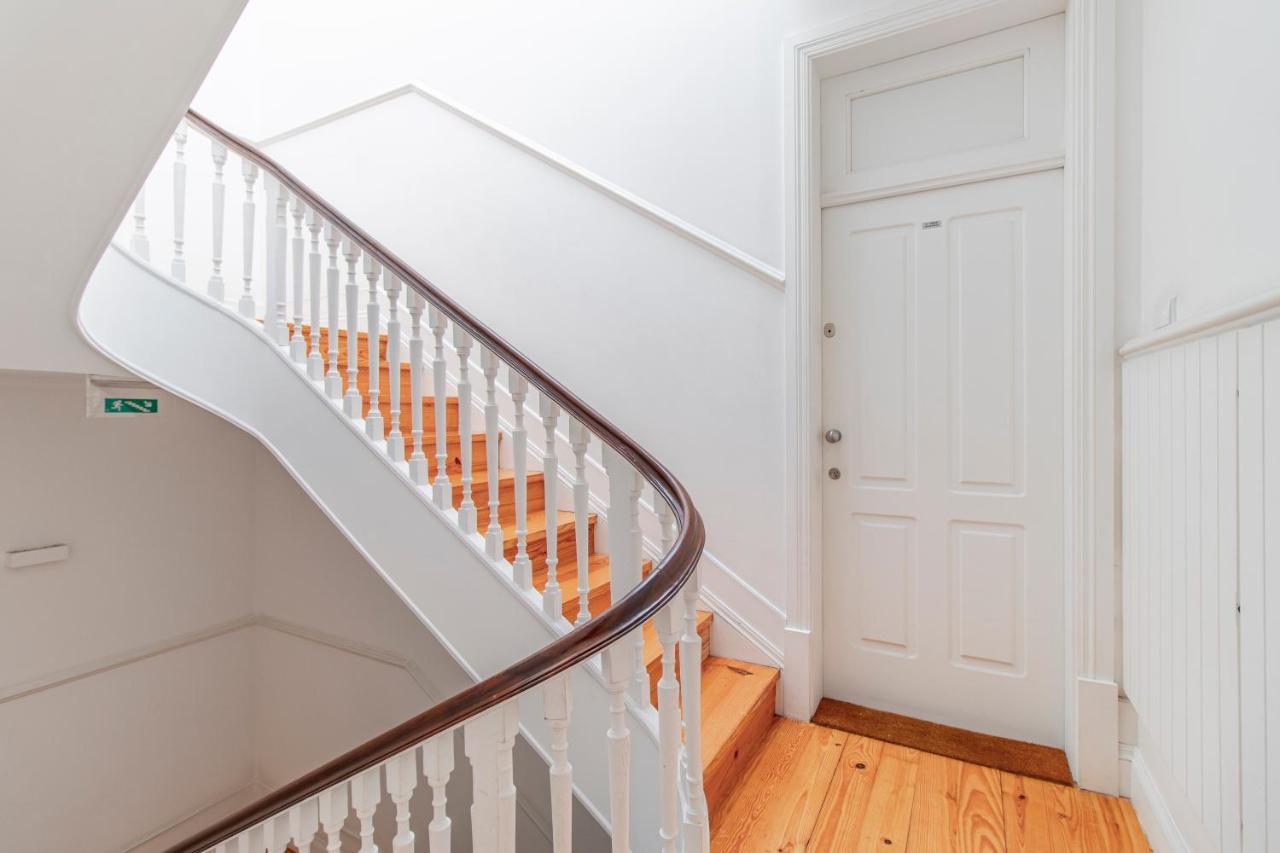 Porto Life Studio By Lovelystay Bagian luar foto