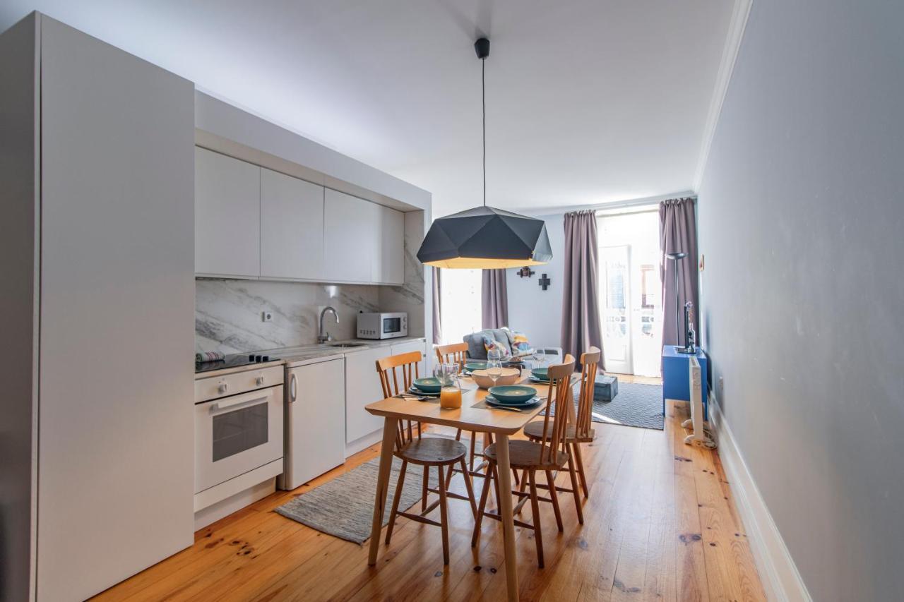 Porto Life Studio By Lovelystay Bagian luar foto